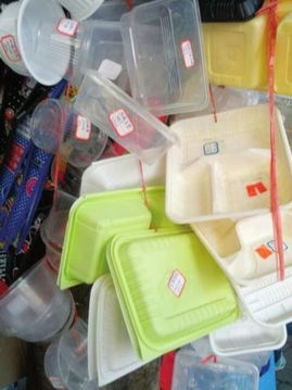 一次性发泡餐具解禁 便利背后的代价与治理智慧，如何走出‘一次污染’困局？